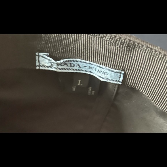 PRADA-AUTHENTIC (NWT) All Black Large Baseball Cap - Picture 8 of 16